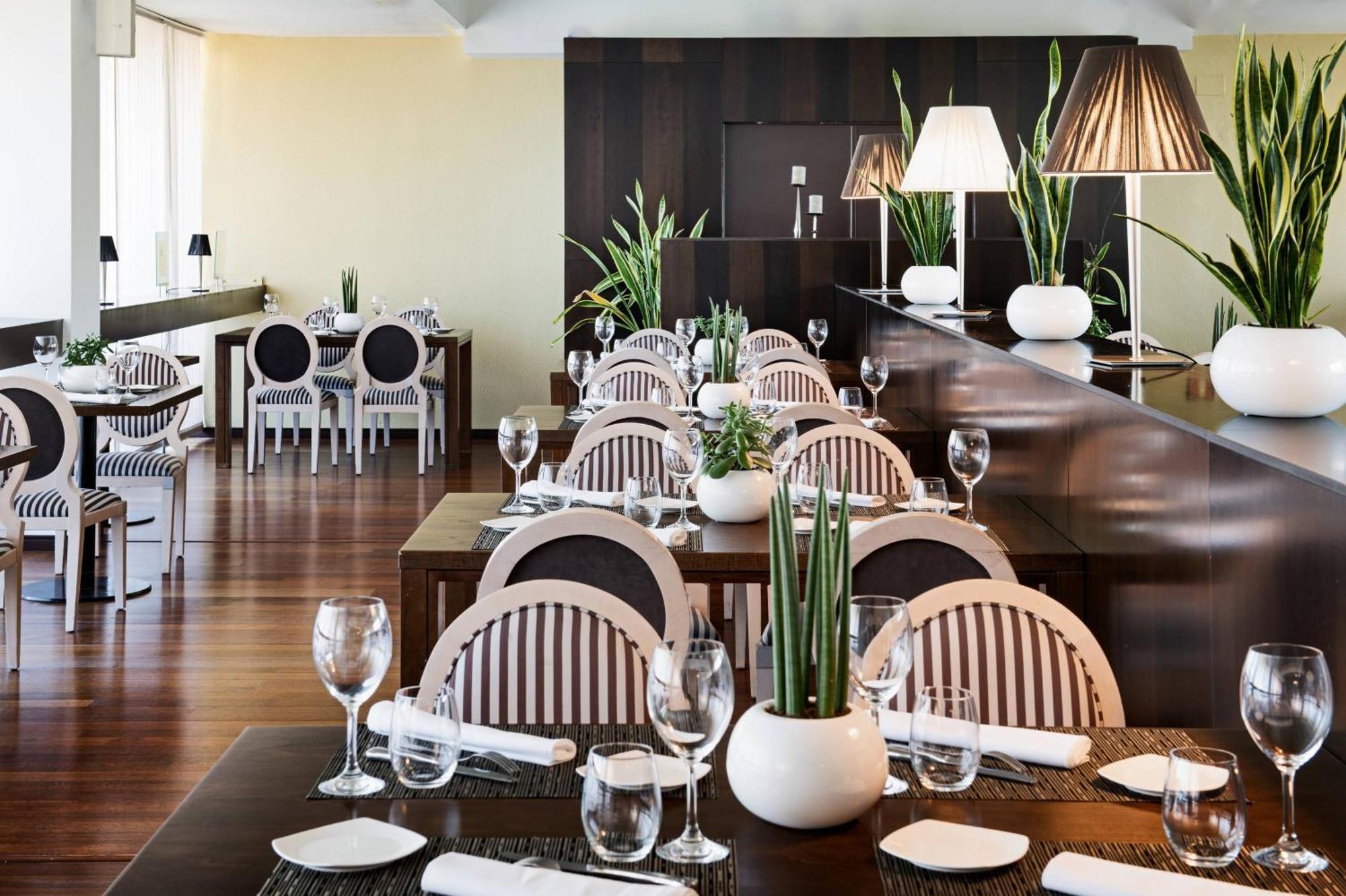 Ac Hotel Ciudad De Tudela By Marriott Экстерьер фото